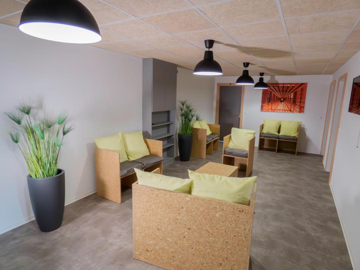 La Colloc Aparthotel Epinal Exterior photo