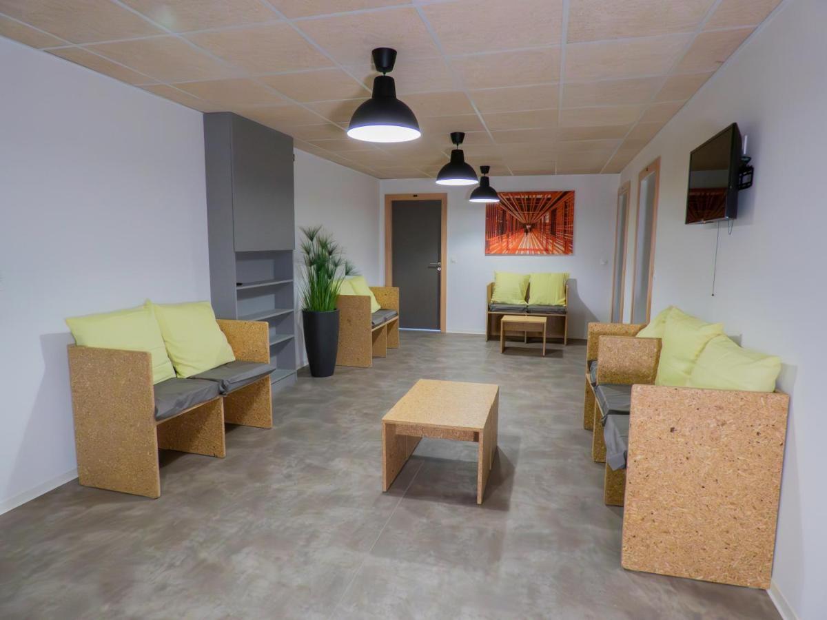 La Colloc Aparthotel Epinal Exterior photo